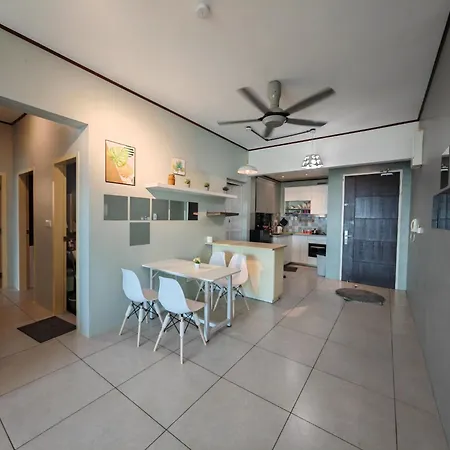 Modern Comfy Suite Room-9Pax Perai Exterior photo