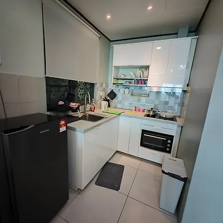 Modern Comfy Suite Room-9Pax Perai Exterior photo