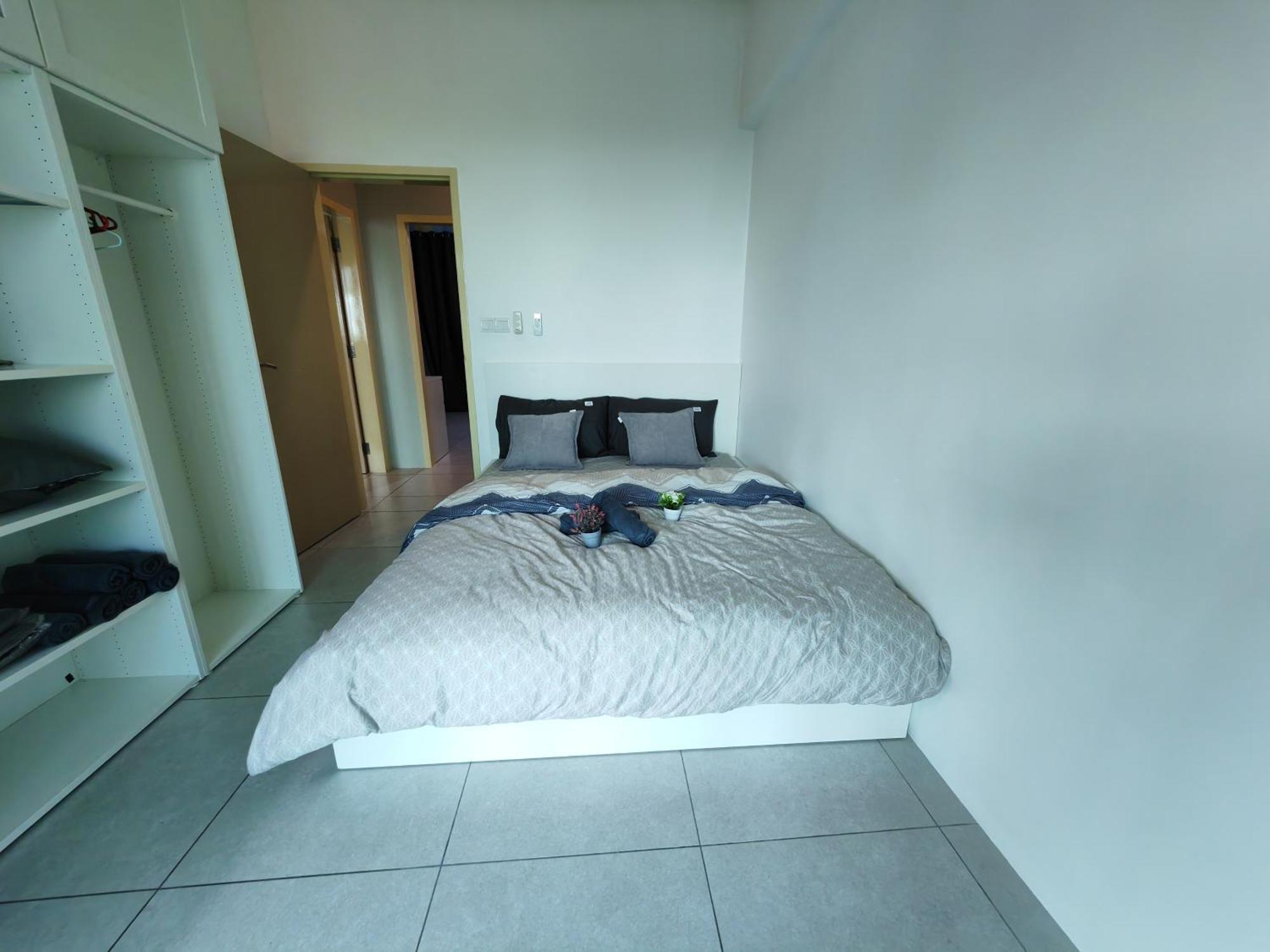 Modern Comfy Room-9pax *