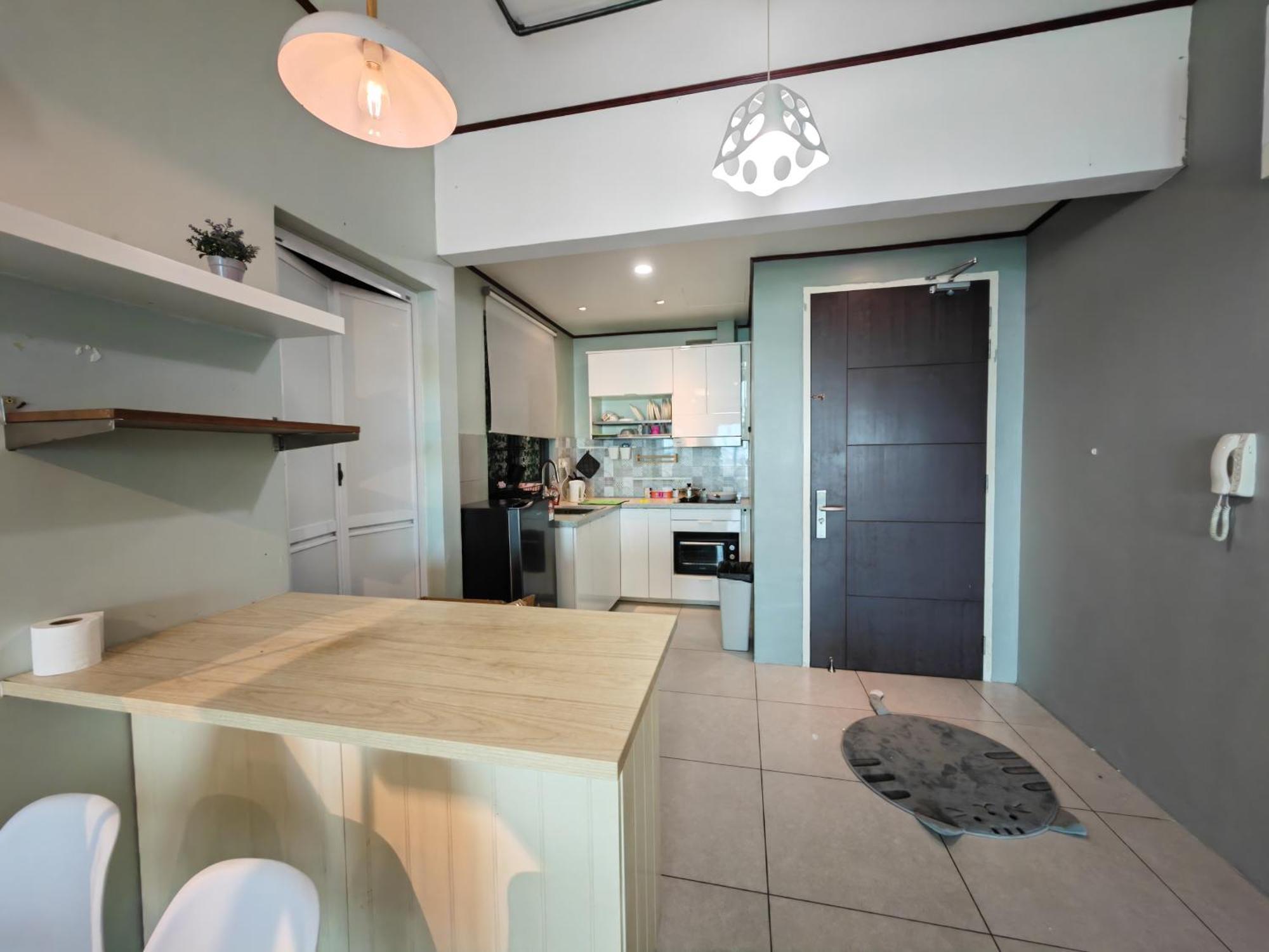 Apartment Modern Comfy Room-9pax