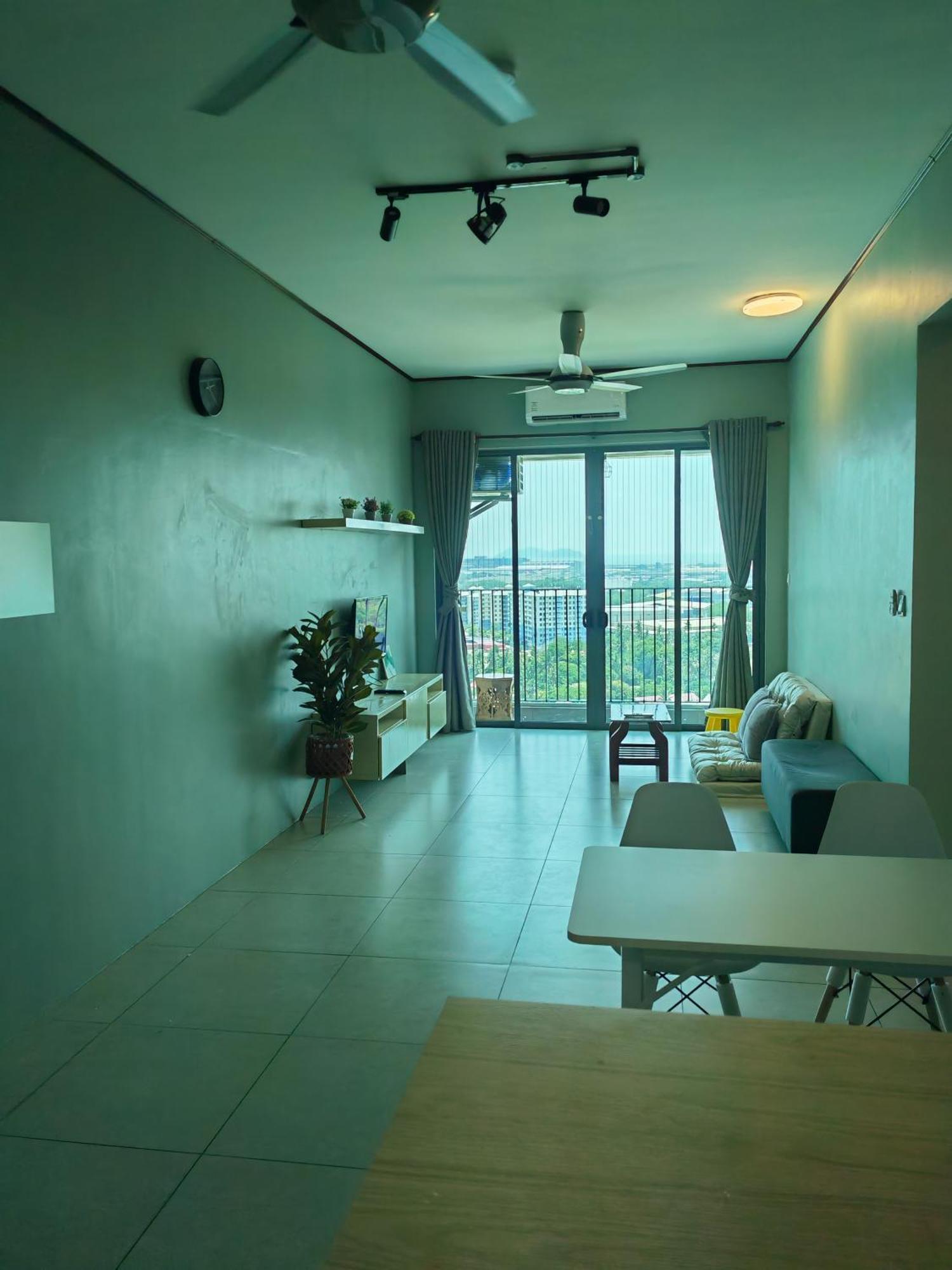 Modern Comfy Room-9pax Apartment *