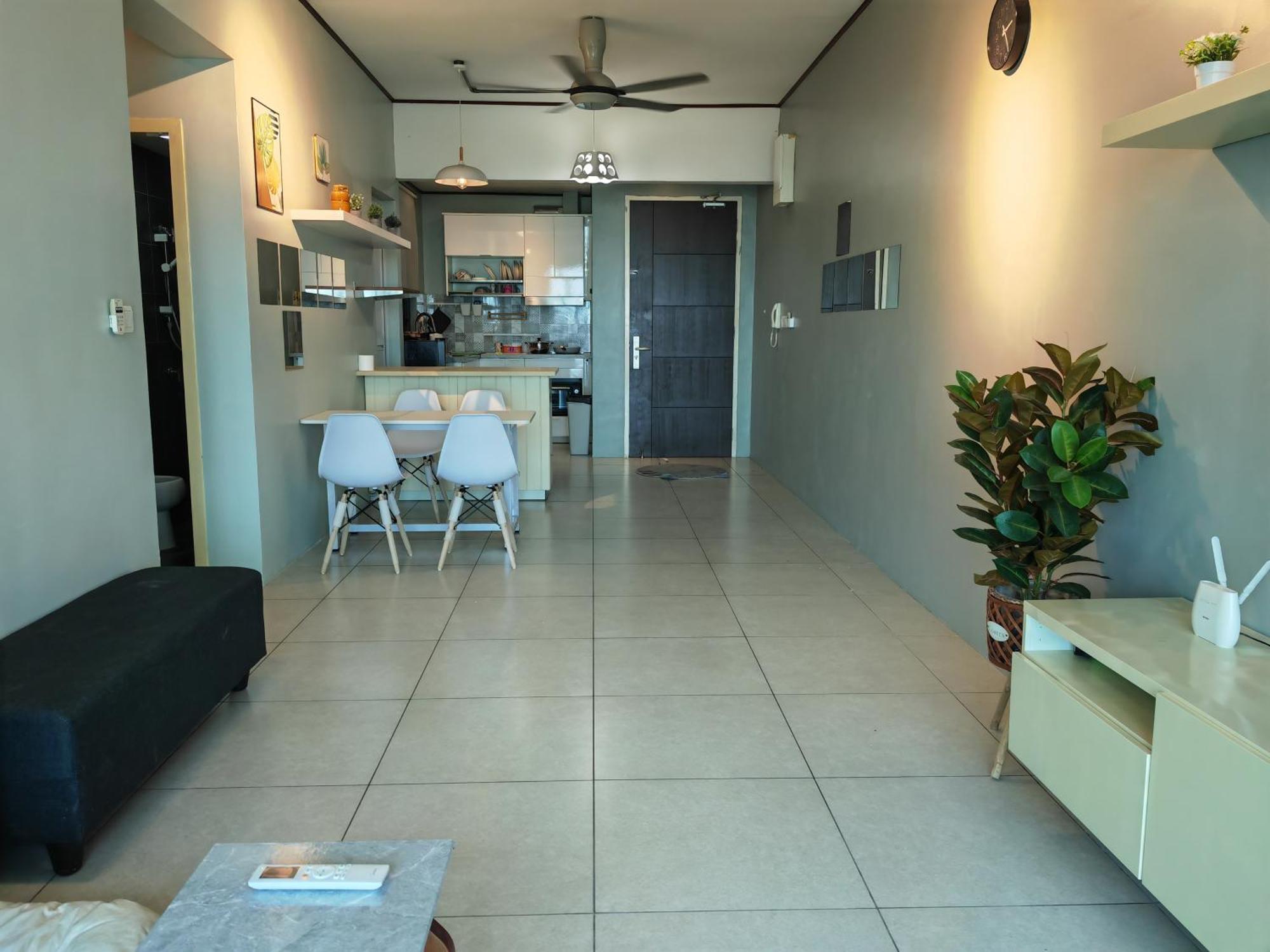 Apartment Modern Comfy Room-9pax Perai