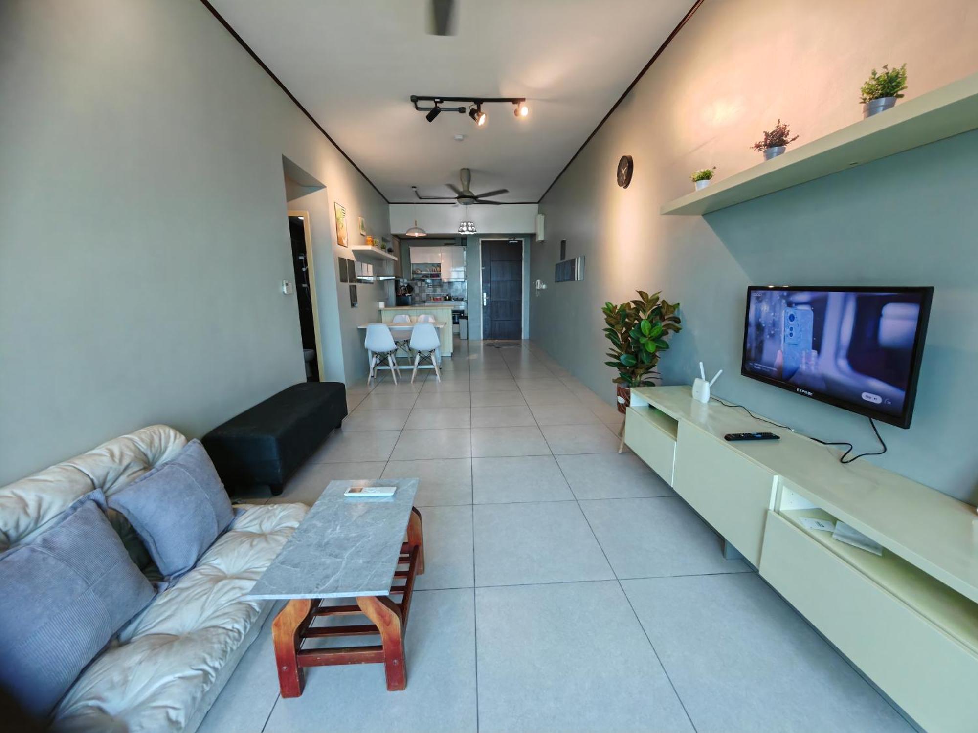 Modern Comfy Room-9pax Perai