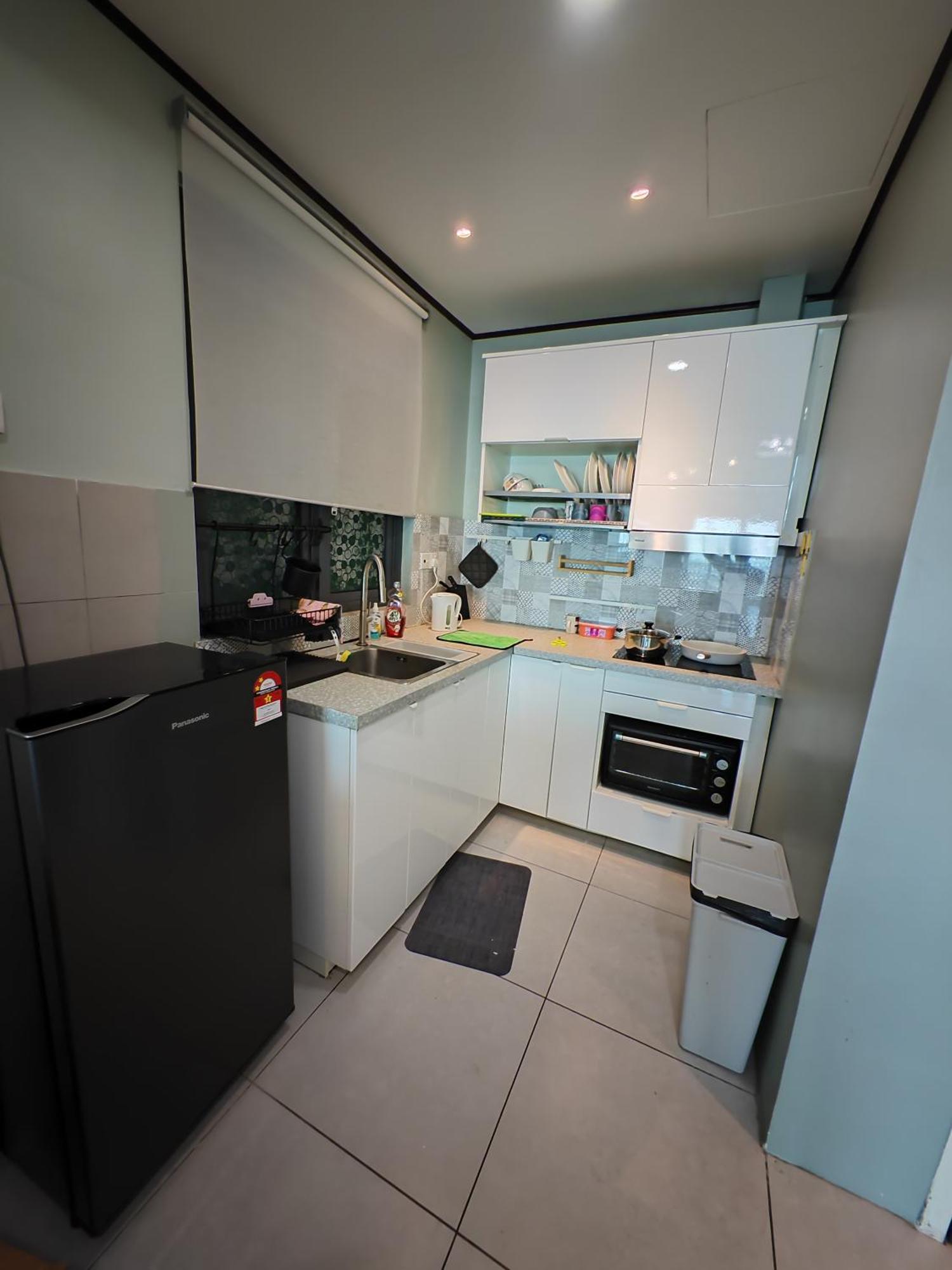 Apartment Modern Comfy Room-9pax