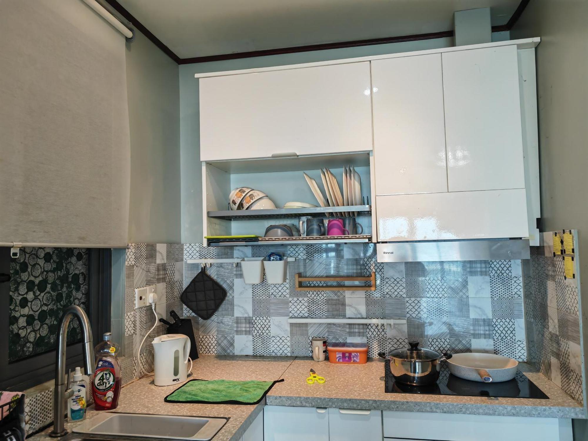 Modern Comfy Room-9pax Perai